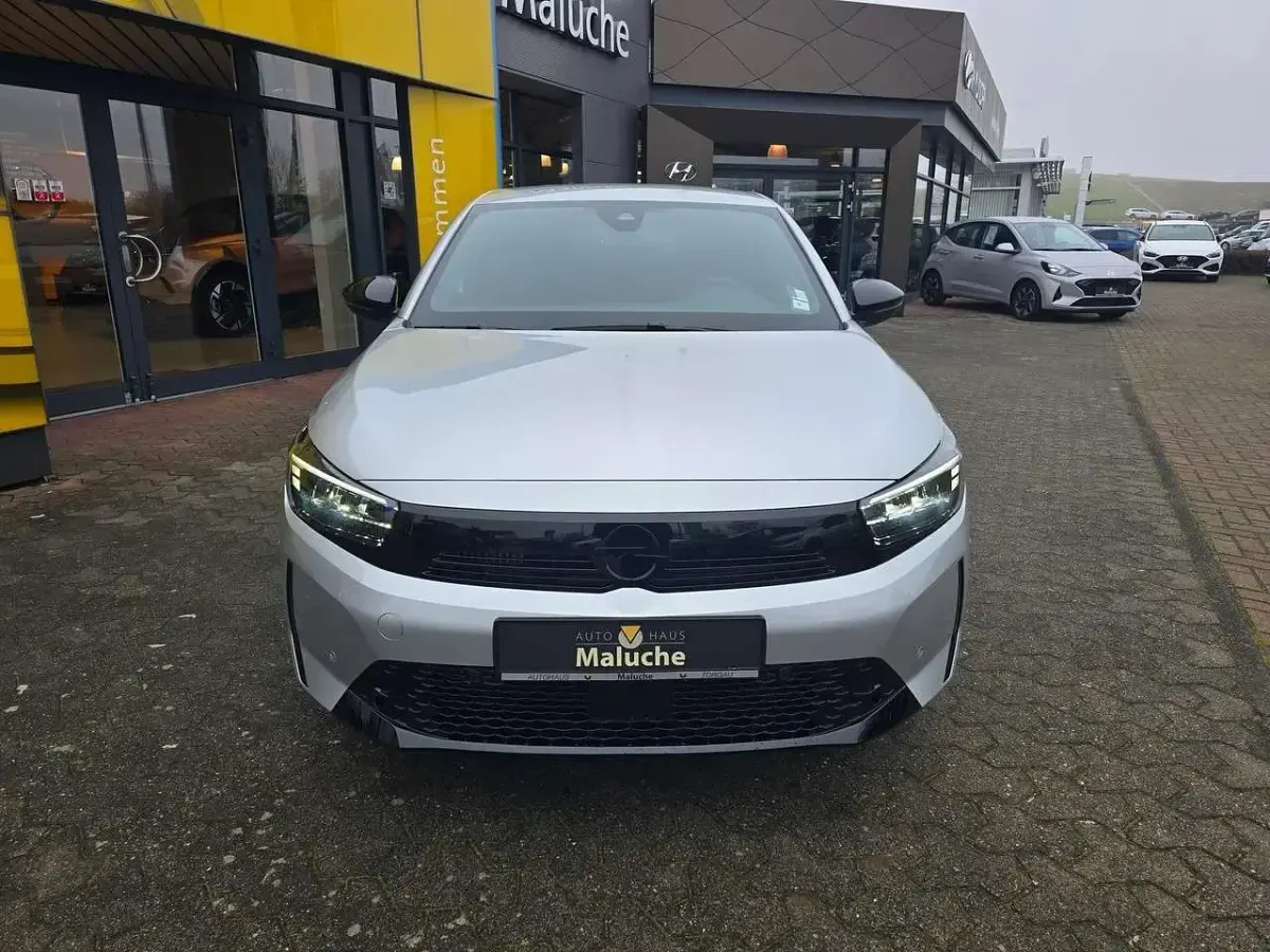 Gebraucht Opel Corsa 101 PS (74 kW) 2025 Grau/typ aussenverkleidung met Limousine