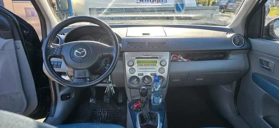 Second-hand Mazda 2 80 CP (58 kW) 2004 Andere farben Hatchback