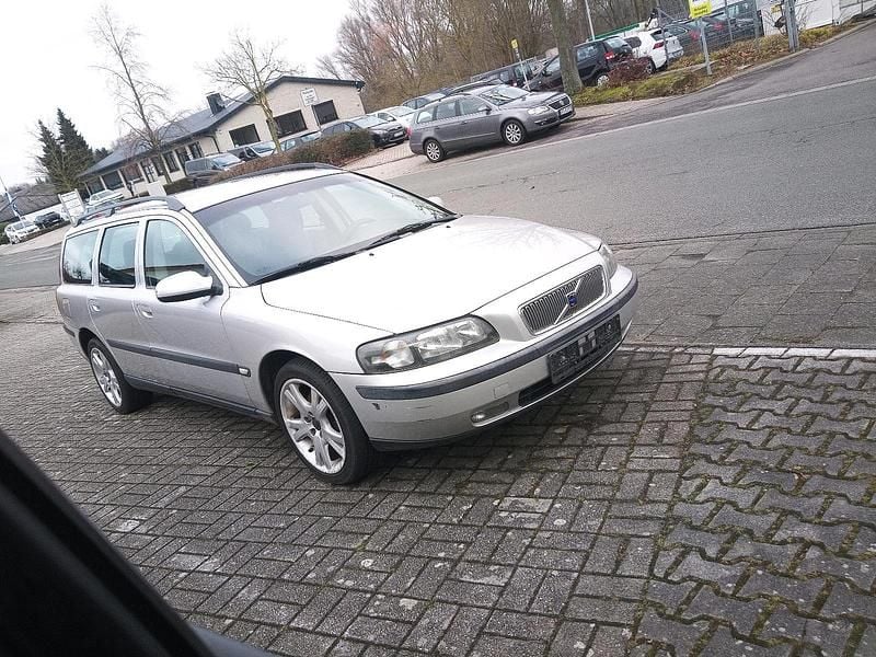 Gebraucht Volvo V70 170 PS (125 kW) 2001 Silber Kombi