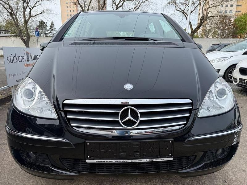 Gebraucht Mercedes A180 109 PS (80 kW) 2008 Schwarz Limousine