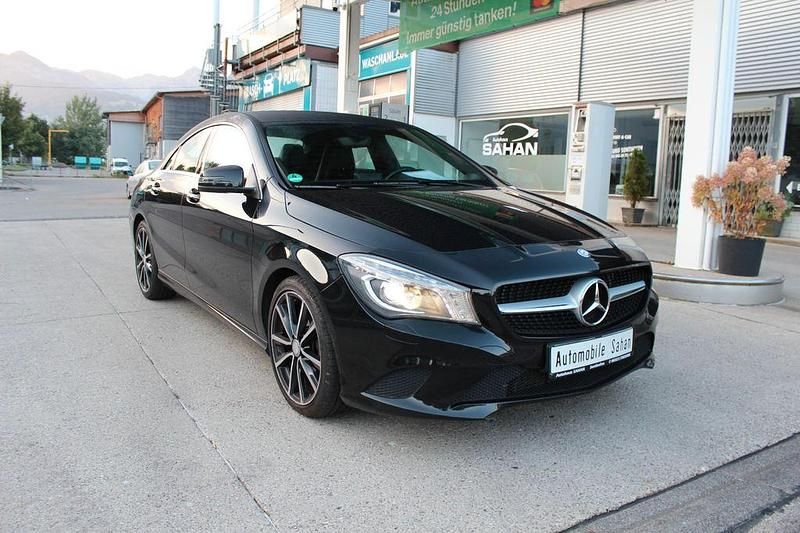 Schwarz Gebraucht 2013 Mercedes CLA180 Limousine | 13.600 € (Fairer Preis) - Bild 1/4