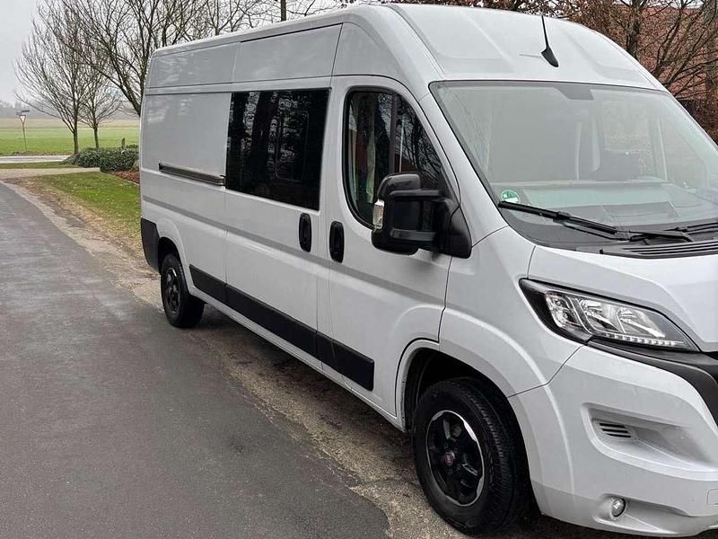 Gebraucht Fiat Ducato 140 PS (102 kW) 2022 Grau Van