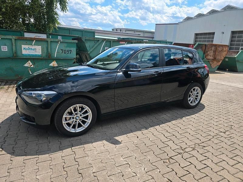 Schwarz Gebraucht 2013 BMW 116 Kleinwagen | 6.000 € (Guter Preis) - Bild 1/4
