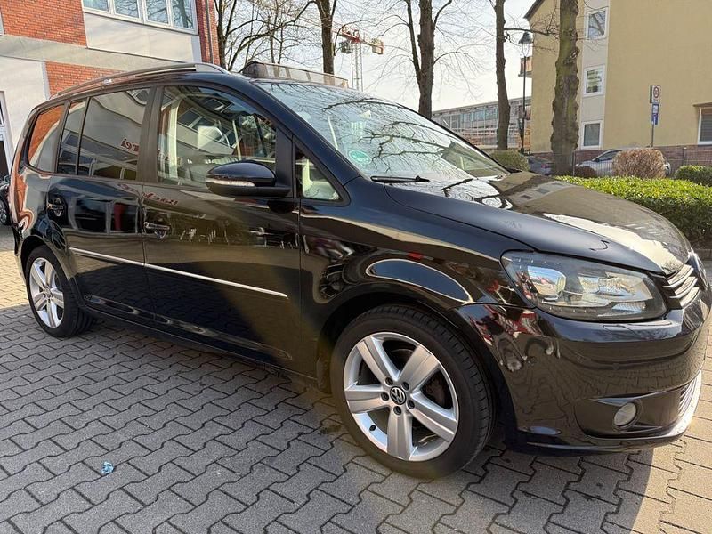 Gebraucht VW Touran Highline 140 PS (102 kW) 2010 Schwarz Van / Kleinbus
