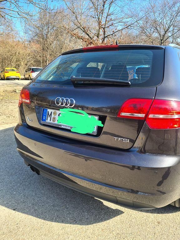 Gebraucht Audi A3 Ambiente 125 PS (91 kW) 2012 Schwarz Kleinwagen