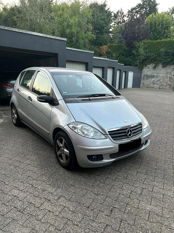 Silber Gebraucht 2004 Mercedes A200 Kleinwagen | 2.150 € (Fairer Preis) - Bild 1/4