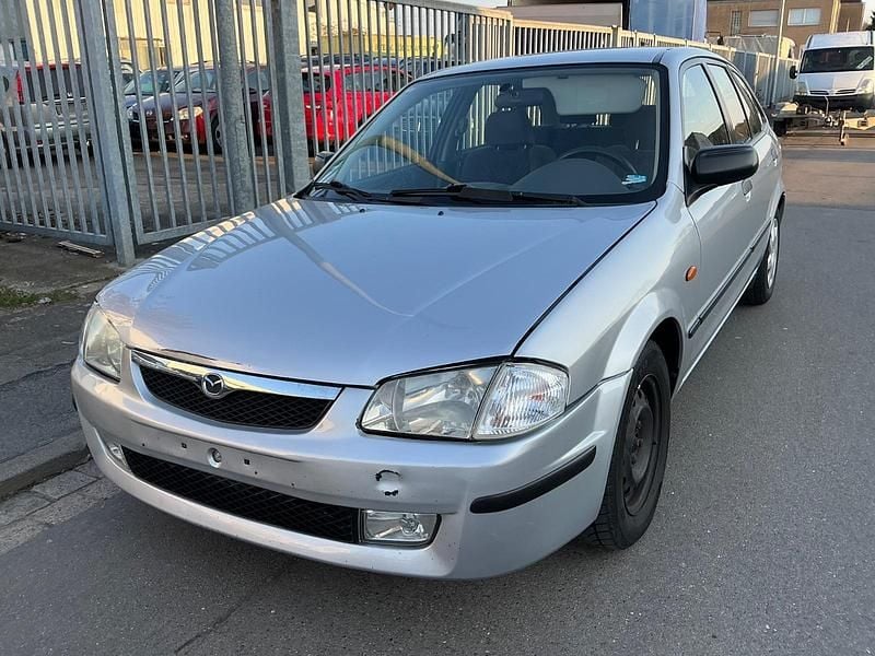 Gebraucht Mazda 323F 88 PS (64 kW) 1999 Silber Limousine