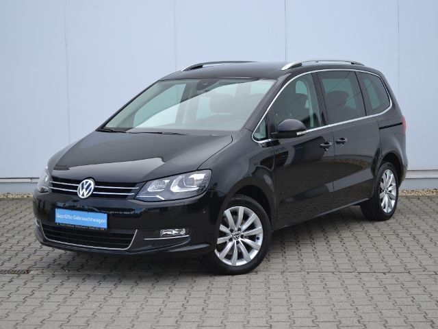 Gebraucht VW Sharan Highline 150 PS (110 kW) 2019 Schwarz (deep black perleffekt) Van / Kleinbus