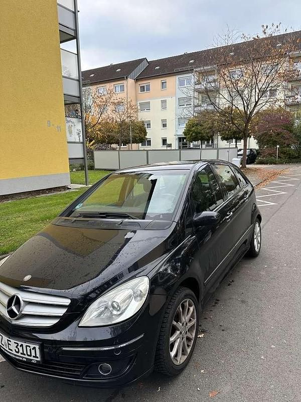 Schwarz Gebraucht 2007 Mercedes B170 Van / Kleinbus | 1.850 € (Fairer Preis) - Bild 1/4