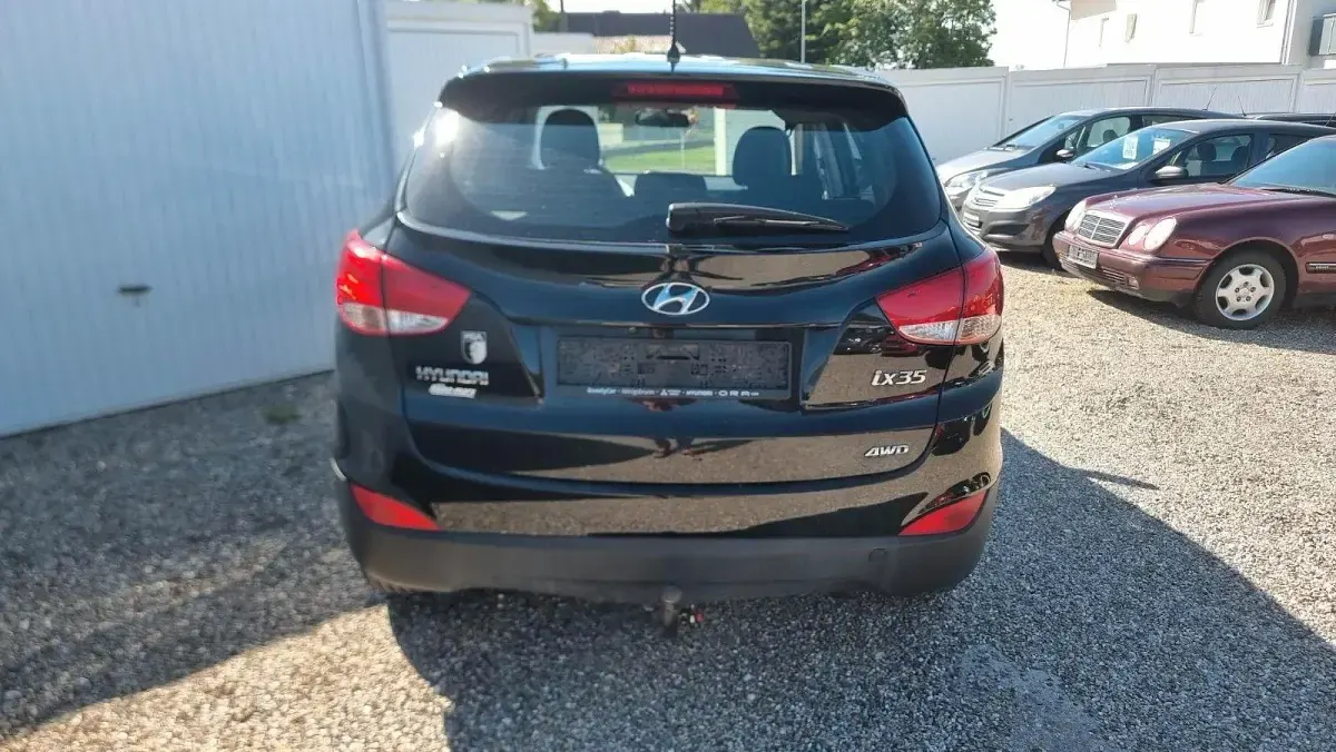 Gebraucht Hyundai ix35 163 PS (119 kW) 2013 Schwarz SUV