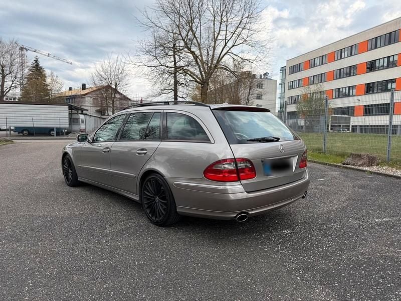 Gebraucht Mercedes E320 224 PS (164 kW) 2006 Silber Kombi