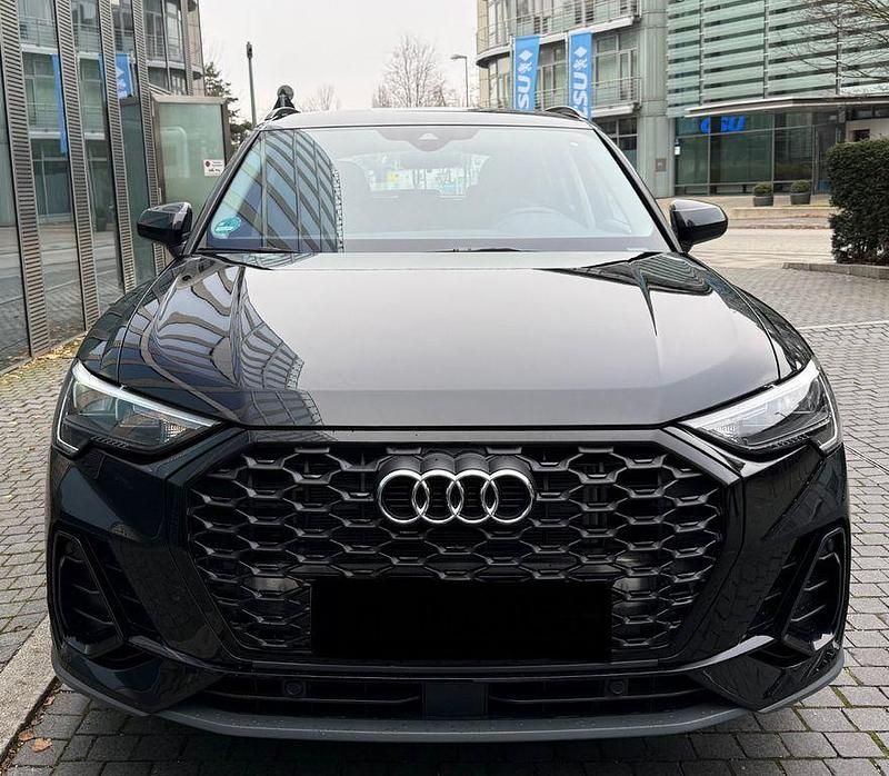 Gebraucht Audi Q3 Basis 150 PS (110 kW) 2024 Schwarz SUV
