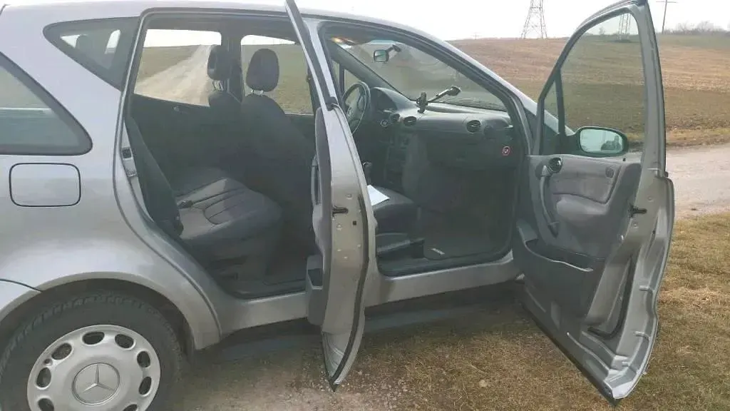 Gebraucht Mercedes A160 102 PS (75 kW) 2000 Grau Kleinwagen