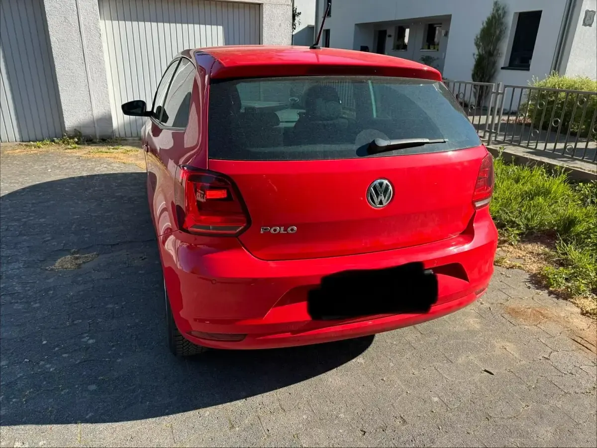 Gebraucht VW Polo LOUNGE 60 PS (44 kW) 2015 Rot Kleinwagen