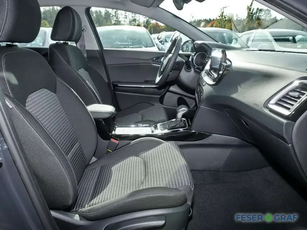 Gebraucht Kia Ceed Sportswagon Style 140 PS (102 kW) 2025 Silber Kombi