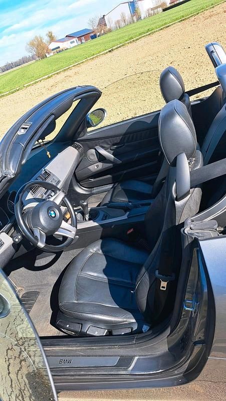 Gebraucht BMW Z4 192 PS (141 kW) 2003 Grau Cabrio