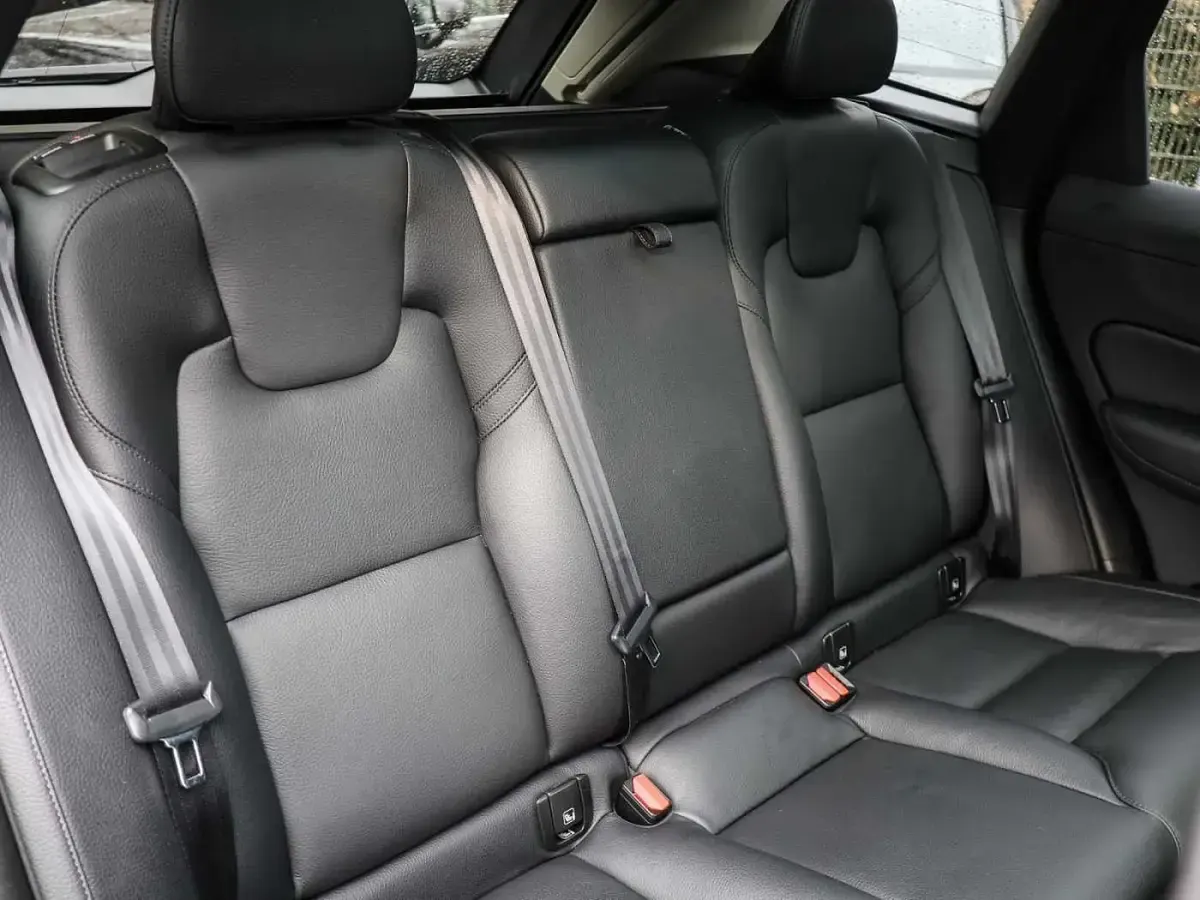 Gebraucht Volvo XC60 Inscription 349 PS (256 kW) 2021 Grau SUV