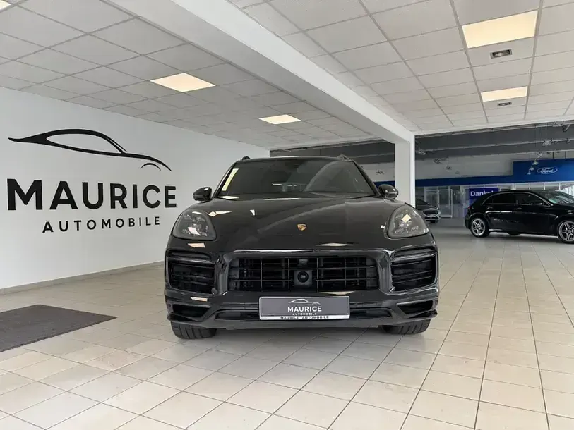 Gebraucht Porsche Cayenne GTS Chrono 460 PS (338 kW) 2021 Schwarz SUV