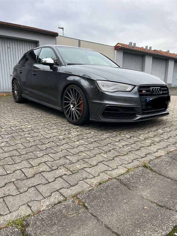 Gebraucht Audi S3 Sport 300 PS (220 kW) 2015 Grau Limousine
