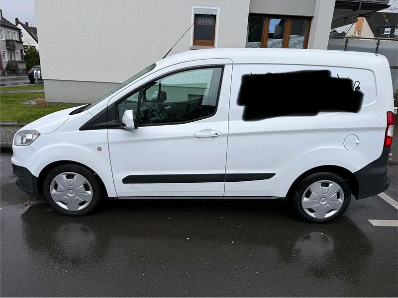 Gebraucht Ford Transit 95 PS (69 kW) 2017 Weiß