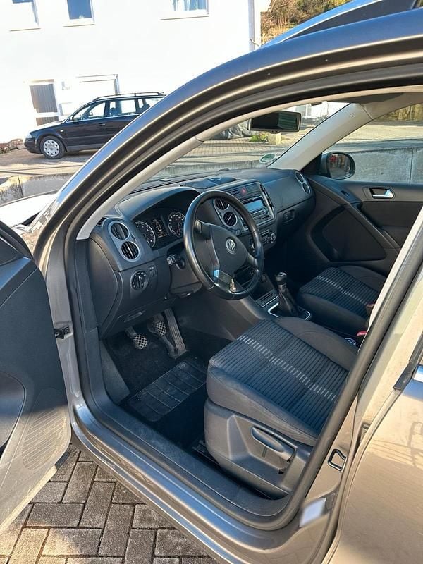 Gebraucht VW Tiguan 170 PS (125 kW) 2010 Grau SUV