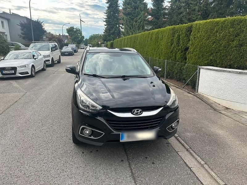 Schwarz Gebraucht 2015 Hyundai Tucson SUV | 9.500 € (Guter Preis) - Bild 1/4