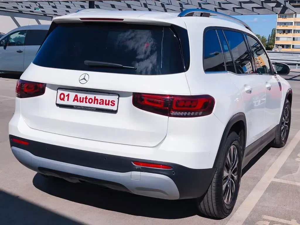 Gebraucht Mercedes GLB180 116 PS (85 kW) 2023 Polarweiss  unilack SUV