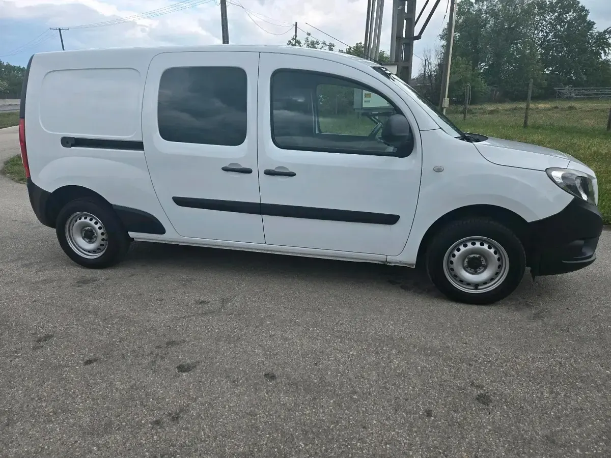 Gebraucht Mercedes Vito 110 PS (80 kW) 2016 Weiß Van