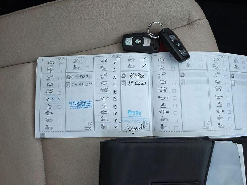 Gebraucht BMW 320 Comfort Edition 184 PS (135 kW) 2011 Schwarz Kombi