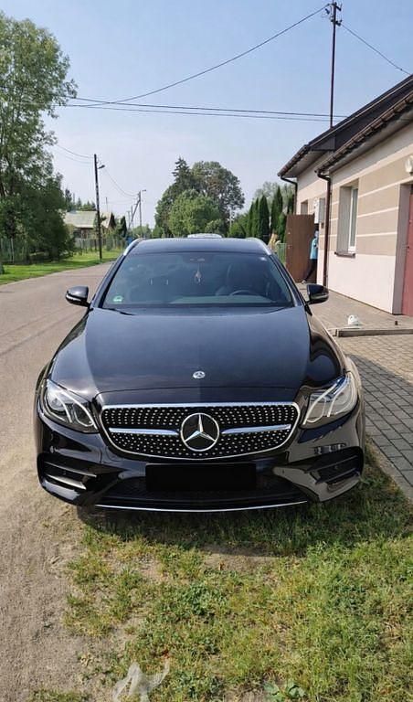 Gebraucht Mercedes E220 194 PS (142 kW) 2017 Schwarz Kombi