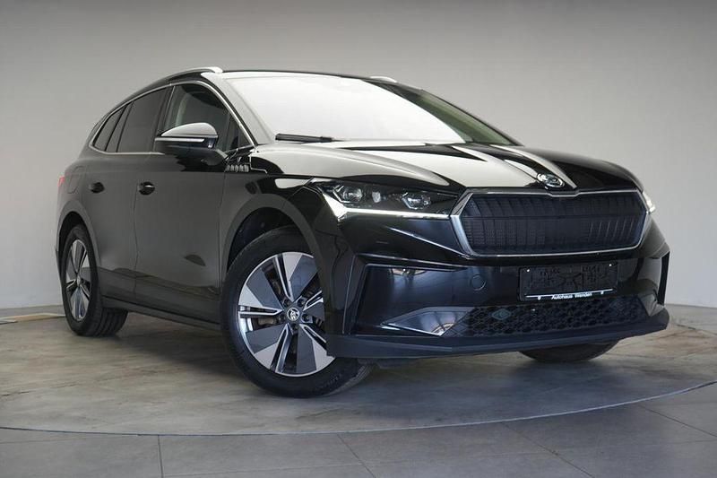 Schwarz Gebraucht 2022 Skoda Enyaq iV SUV | 28.490 € (Superpreis) - Bild 1/4