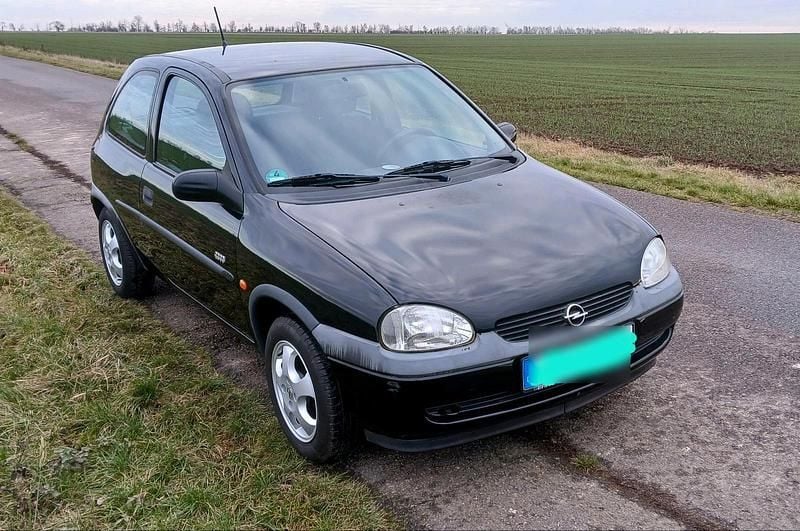 Gebraucht Opel Corsa 55 PS (40 kW) 2001 Schwarz Kleinwagen