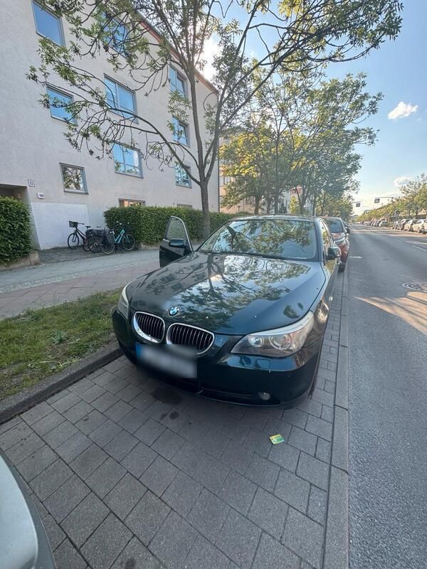 Grau Gebraucht 2006 BMW 525 Kombi | 4.200 € (Fairer Preis) - Bild 1/4