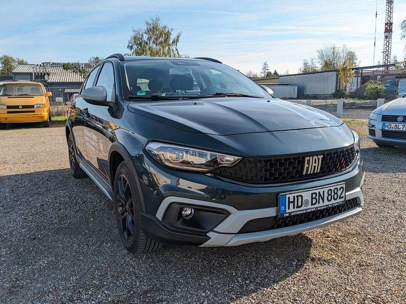 Gebraucht Fiat Tipo Garmin 131 PS (96 kW) 2023 Grün Limousine