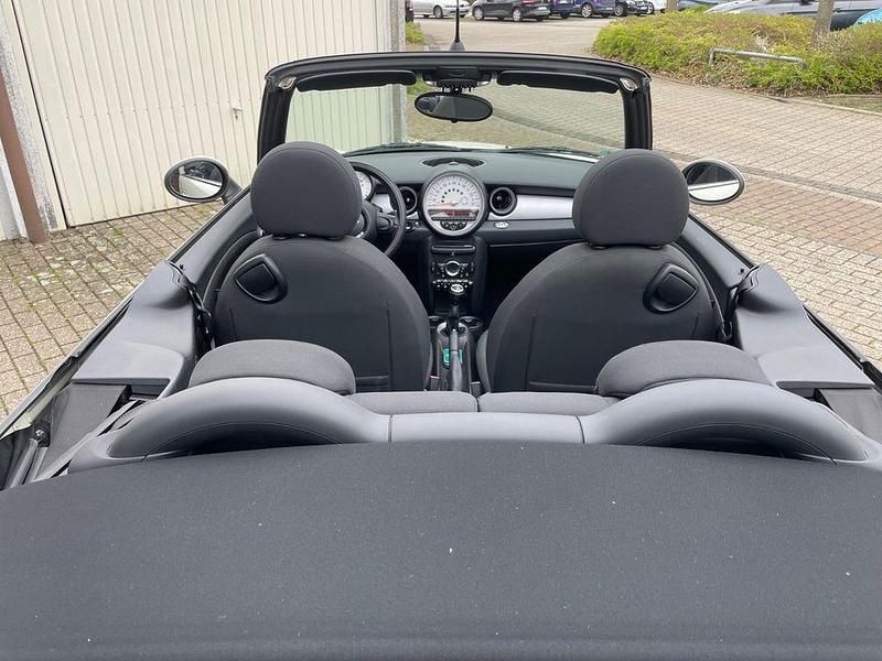 Gebraucht Mini Cooper Cabriolet 122 PS (89 kW) 2012 Weiß Cabrio