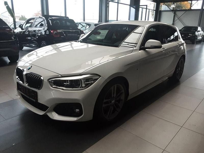 Weiß Gebraucht 2017 BMW 120 M Sport Kleinwagen | 16.490 € (Guter Preis) - Bild 1/4