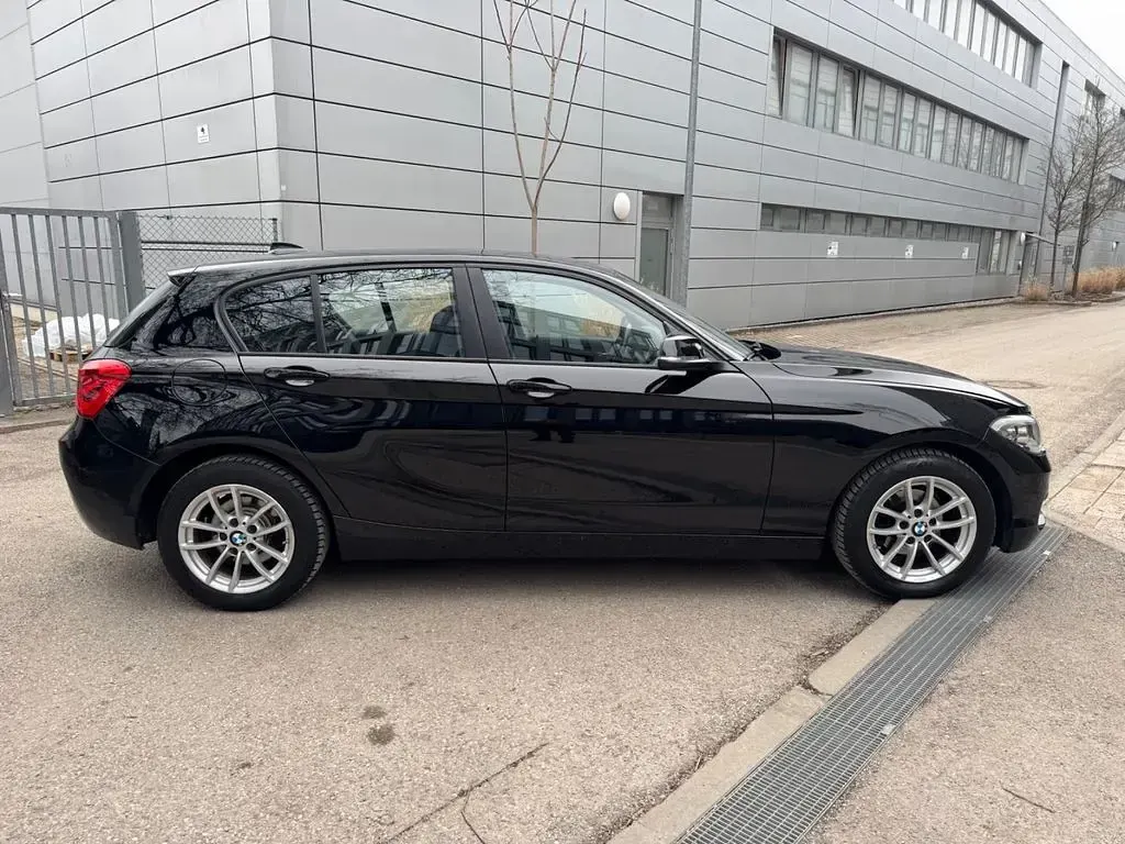 Gebraucht BMW 116 Advantage 116 PS (85 kW) 2019 Schwarz Kleinwagen