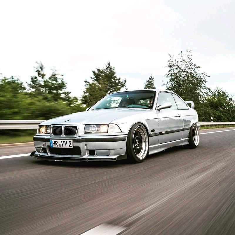 Gebraucht BMW 320 M Sport 150 PS (110 kW) 1993 Silber Coupé