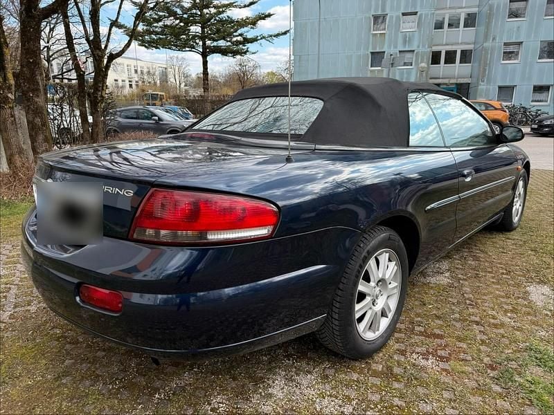 Usado Chrysler Sebring Cabriolet 203 CV (149 kW) 2006 Azul Descapotable
