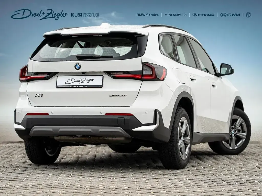 Gebraucht BMW X1 Shadowline 170 PS (125 kW) 2025 Alpinweiß uni SUV