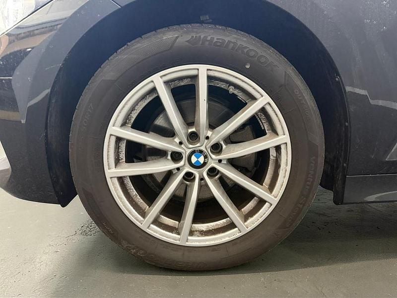 Gebraucht BMW 320 Shadowline 190 PS (139 kW) 2023 Saphirschwarz Limousine