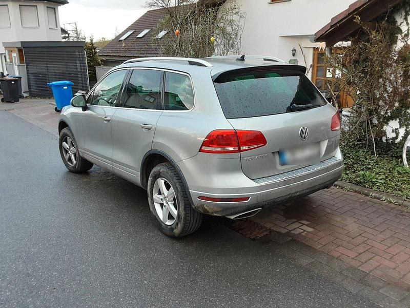 Gebraucht VW Touareg 262 PS (192 kW) 2015 Beige SUV