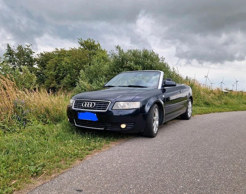 Blau Gebraucht 2004 Audi A4 Cabriolet Cabrio | 6.200 € (Etwas zu teuer) - Bild 1/4