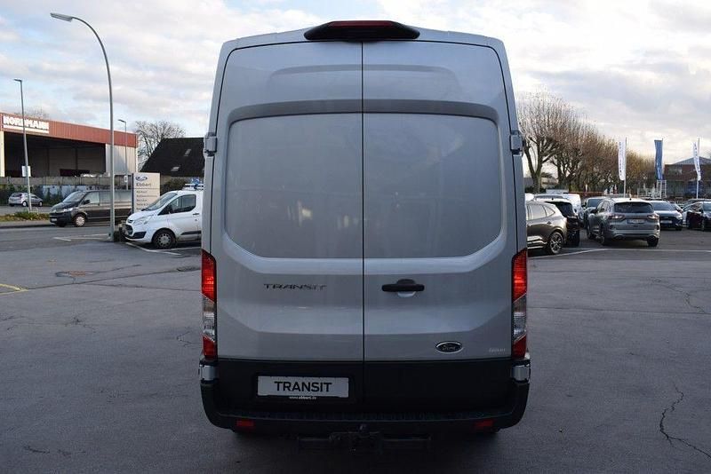 Gebraucht Ford Transit Trend 131 PS (96 kW) 2023 Silber Limousine