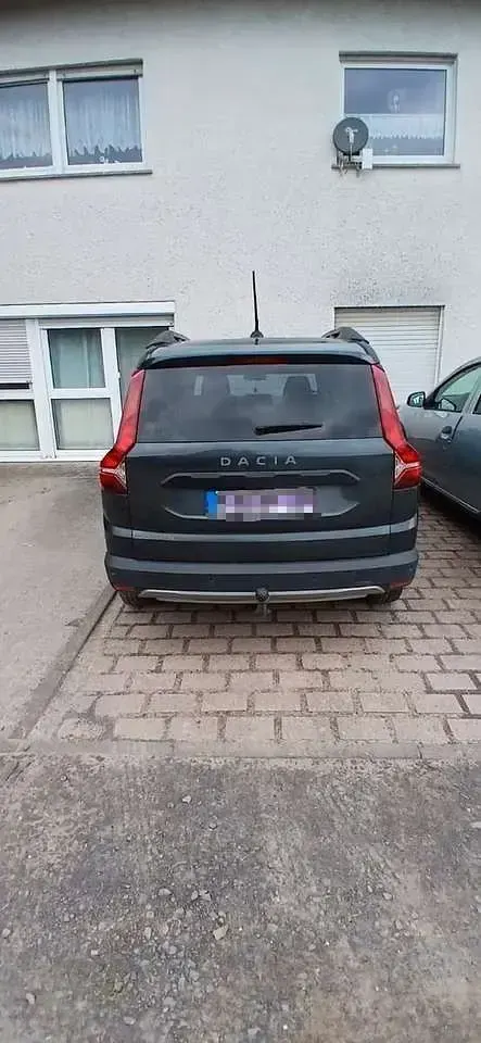 Gebraucht Dacia Jogger Comfort 101 PS (74 kW) 2022 Grau Van / Kleinbus