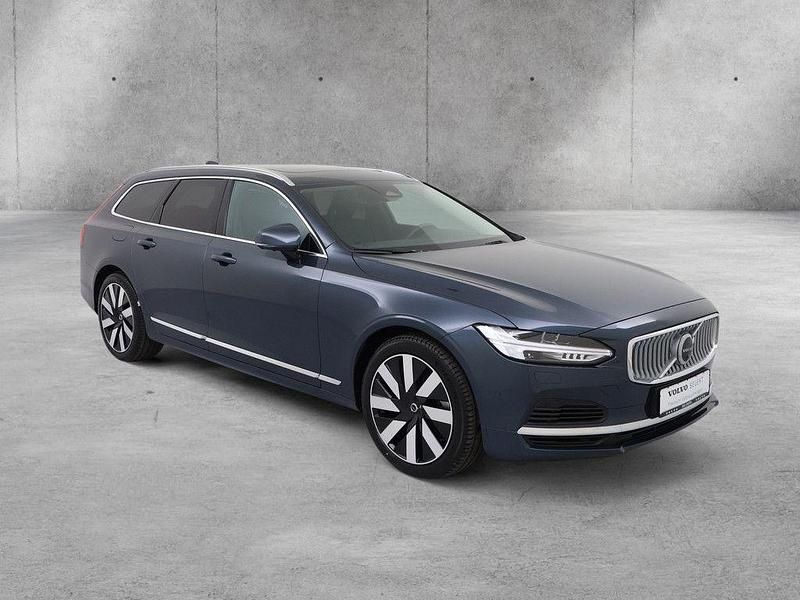 Gebraucht Volvo V90 Plus 398 PS (292 kW) 2025 Blau Kombi