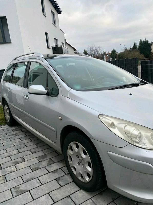 Gebraucht Peugeot 307 109 PS (80 kW) 2008 Silber Kombi
