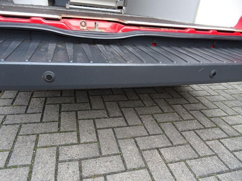 Gebraucht Ford Transit Trend 101 PS (74 kW) 2014 Rot Limousine