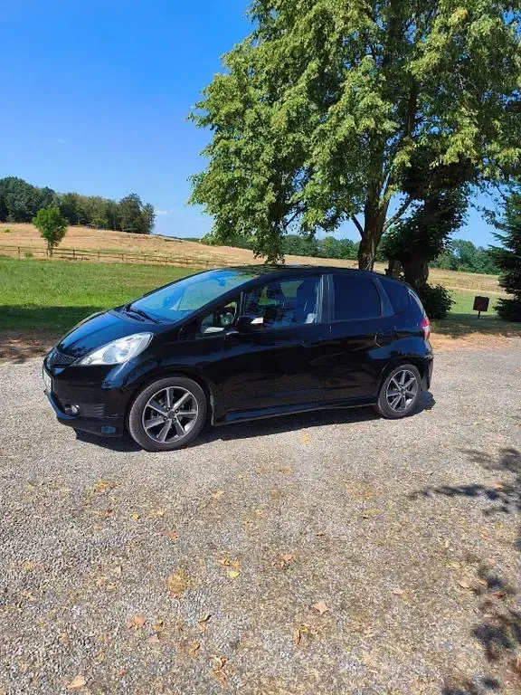 Gebraucht Honda Jazz SI 99 PS (72 kW) 2013 Schwarz Kleinwagen