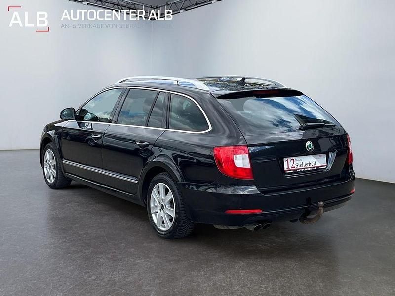 Gebraucht Skoda Superb Elegance 160 PS (117 kW) 2009 Schwarz Kombi